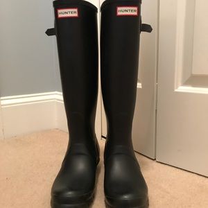 tall hunter boots